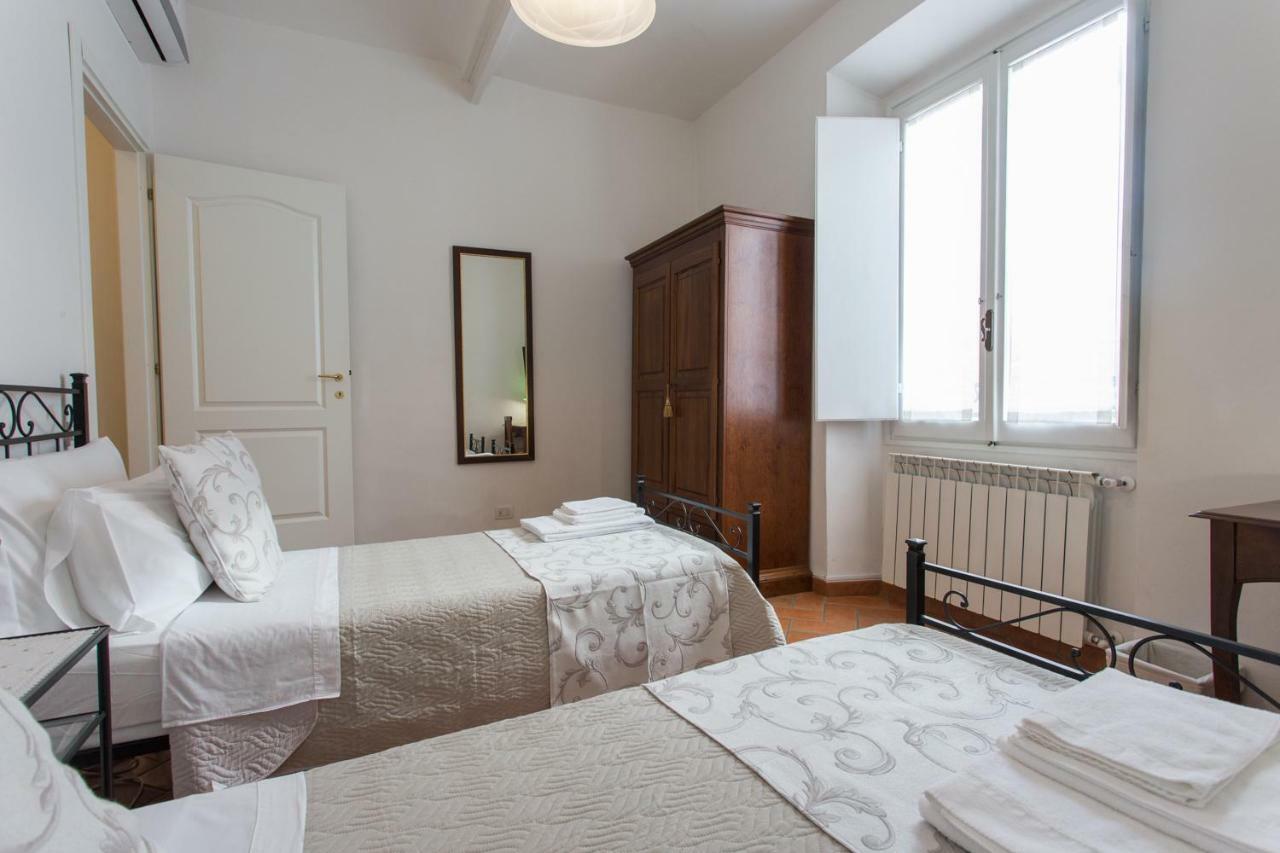 Datini Apartment Prato  Exteriör bild