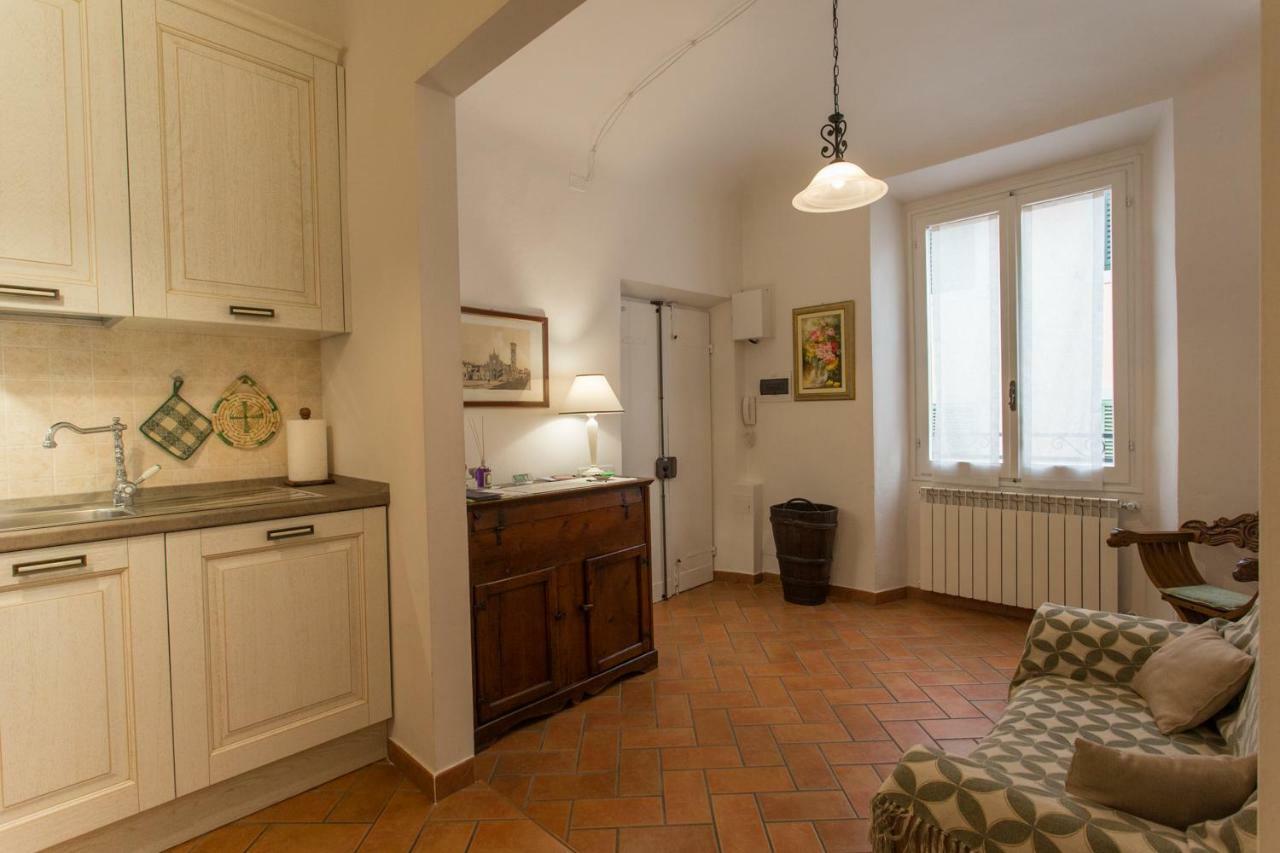 Datini Apartment Prato  Exteriör bild